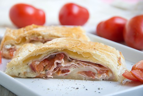 Italienischer Schinken-Käse-Strudel