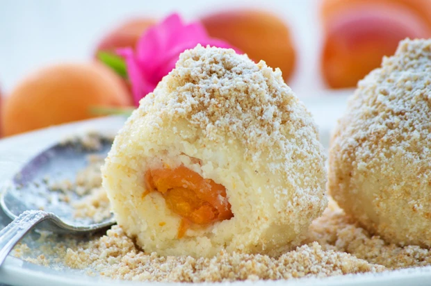 Marillenkn&ouml;del / Zwetschkenkn&ouml;del