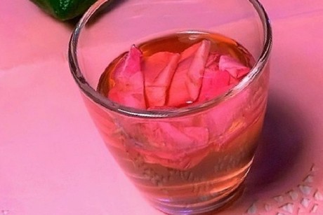 Rosarote Rosenbowle