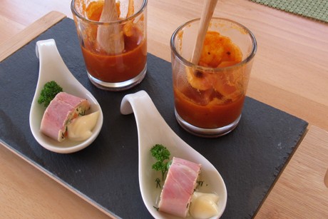 Amuse Bouche - Farfalle und Schinkenröllchen
