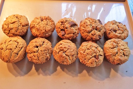Kaffee-Haselnussmuffins mit Schokolade