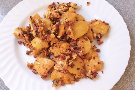 Knödel mit Ei