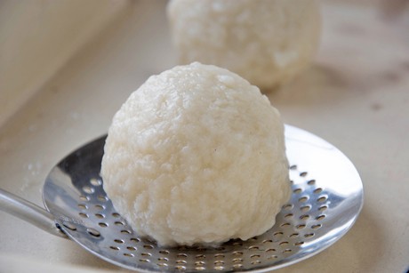 Grießknödel