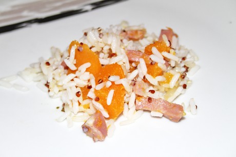 Bratreis mit Quinoa, Kürbis und Schinken