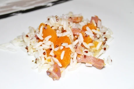 Bratreis mit Quinoa, Kürbis und Schinken