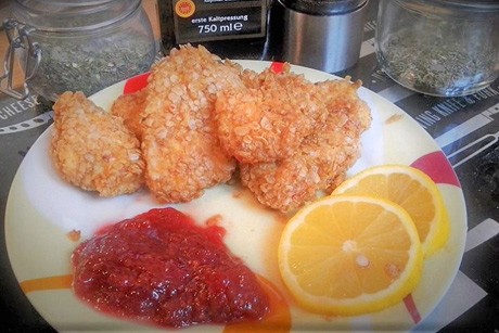Chickennuggets mit knuspriger Haferflockenpanade