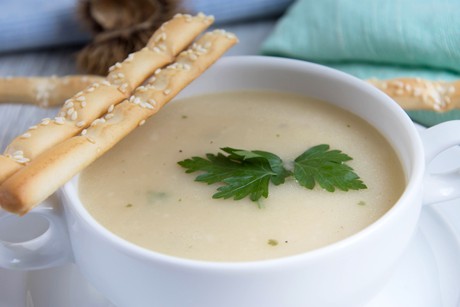 Bohnen-Kastanien-Suppe