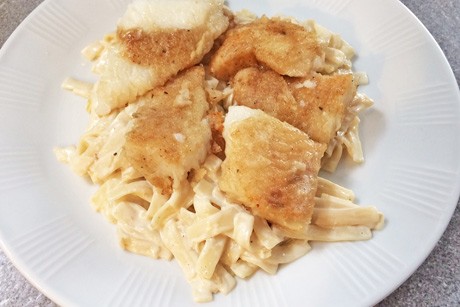 Schwarzer Heilbutt mit Frischkäsenudeln