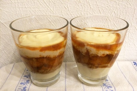 Marillen-Schicht-Dessert