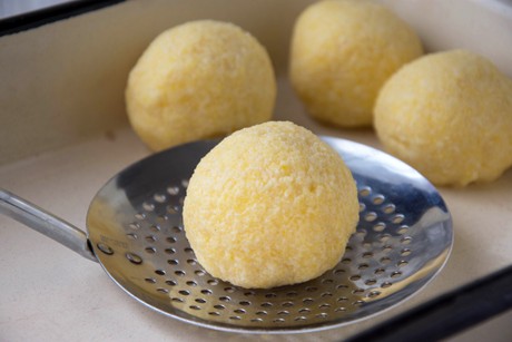 Polentaknödel