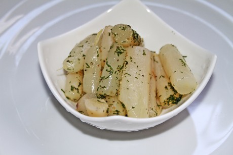 Leichter Schwarzwurzelsalat