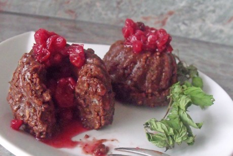 Vollkorn-Couscous-Schokoküchlein mit Minze