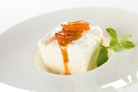 Grießflammerie mit Kumquats