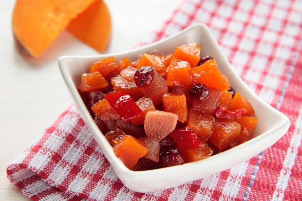 K&uuml;rbis Berberitzen Chutney