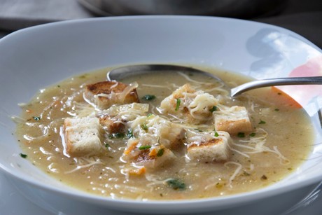 Zwiebelsuppe
