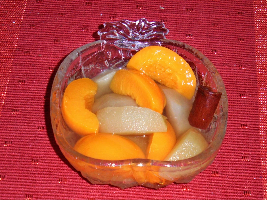 Pfirsich-Apfel-Zimt-Kompott