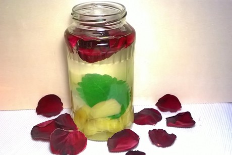 Detox Rosen Ananas Aromawasser