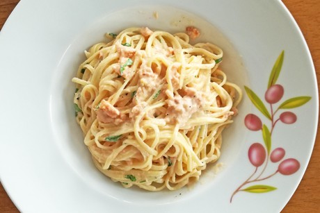 Räucherlachsspaghetti