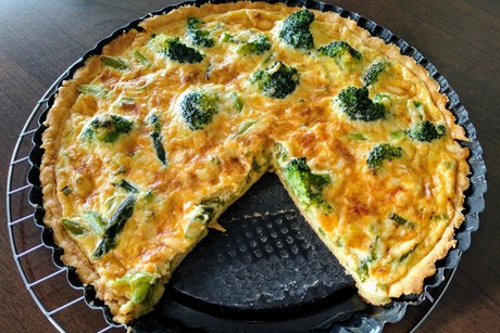 Spargel-Brokkoli-Tarte
