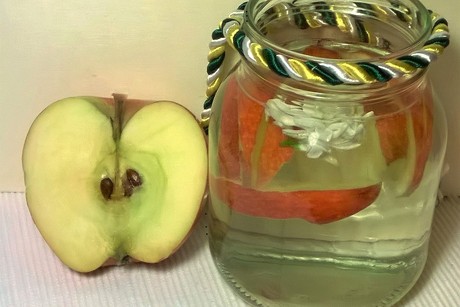 Aromawasser Apfel Flieder