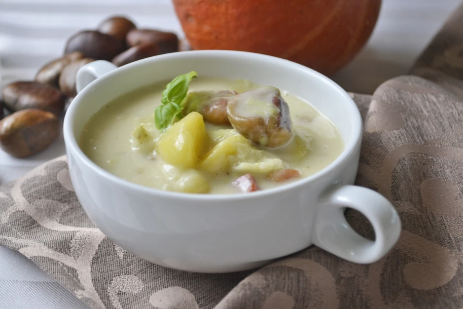 Herbstlicher Maroni-Eintopf