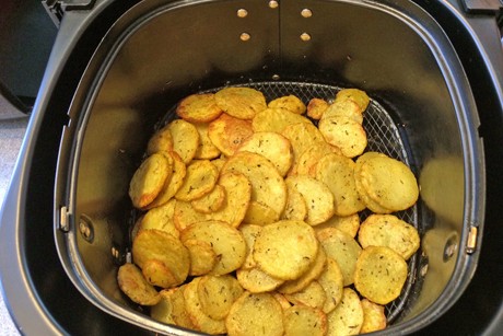 Knusper-Erdäpfel aus der Heißluftfritteuse