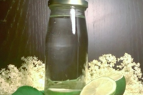 Aroma Hollerblüten Limettenwasser