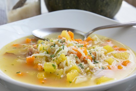 Herbstliche Gemüsesuppe