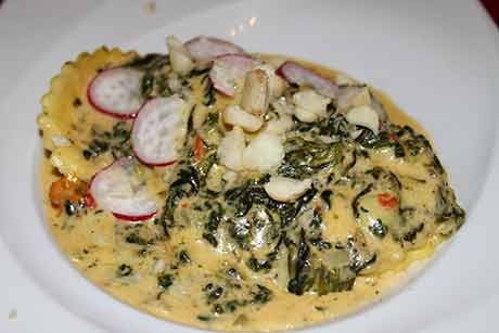 Spinat in Käse-Sauce