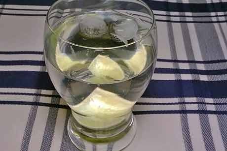 Detox Limettenwasser