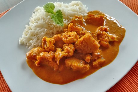 Karfiol mit Kabeljaucurry