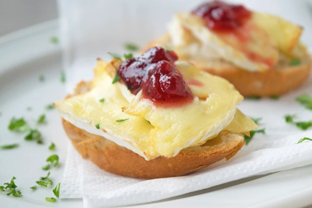 Camembert-Toast