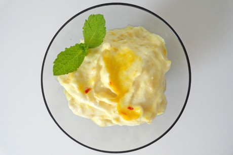 Mangoschaum mit Chili