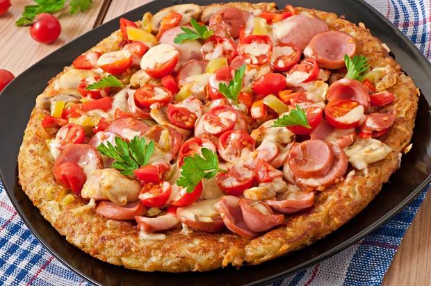 Pizza mit Kartoffel-Teig