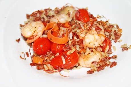 Zweierlei Reis mit Garnelen und Chili