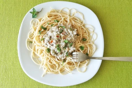 Schnelle Spaghetti mit Fischsauce