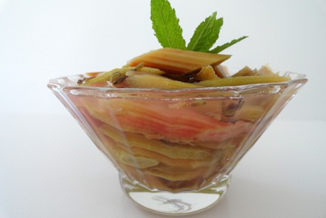Rhabarberkompott mit Lavendelzucker aus dem Dampfgarer
