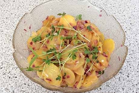 Frühkartoffelsalat mit Sprossen