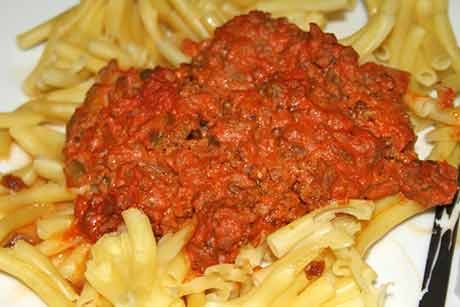 Bolognese mit Feta