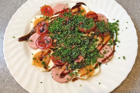Bunter Wurstsalat mit Kernöl