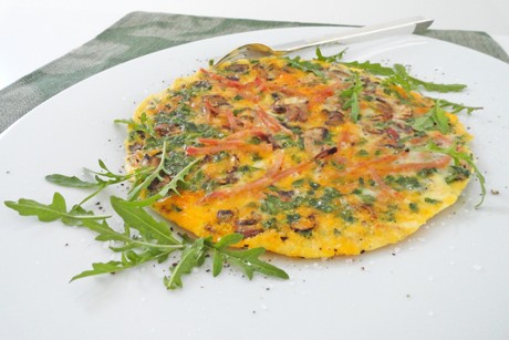 Omelette mit Champignons, Prosciutto cotto und Rucola