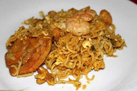 Bratnudeln mit Curry