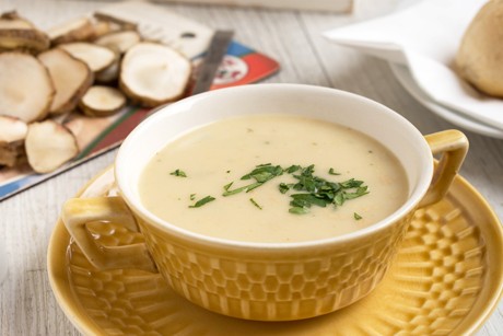 Curry-Topinambur-Suppe