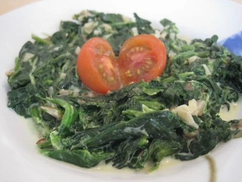 Spinat (gebraten) mit Zwiebeln