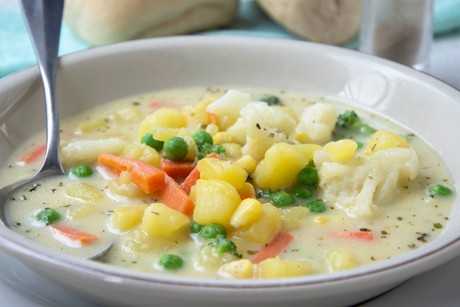 Omas Gemüsesuppe