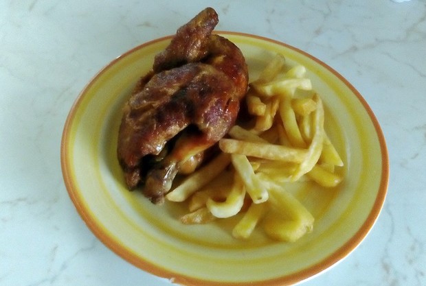 Grillhähnchen mit Kräuterfüllung