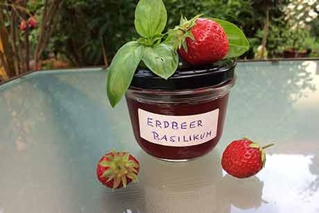 Erdbeer-Basilikum-Marmelade