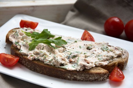 Rucola-Tomaten-Aufstrich