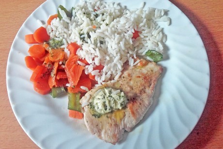 Putenfilet mit Gemüsereis