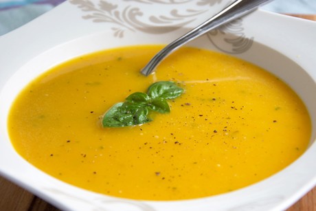 Sesam-Süßkartoffel-Suppe